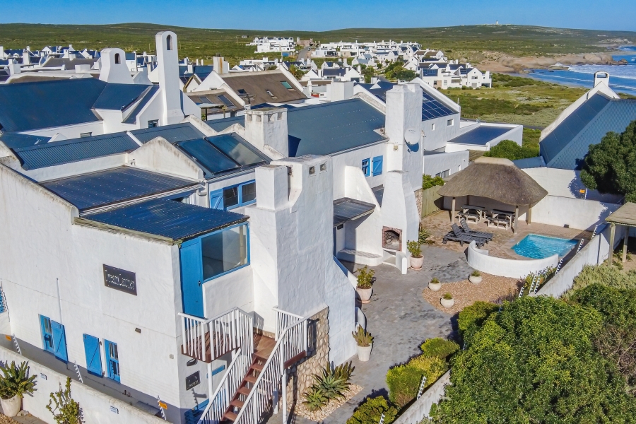5 Bedroom Property for Sale in Bekbaai Western Cape